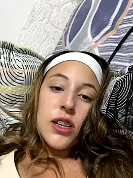 lriana_miller's cam snapshot