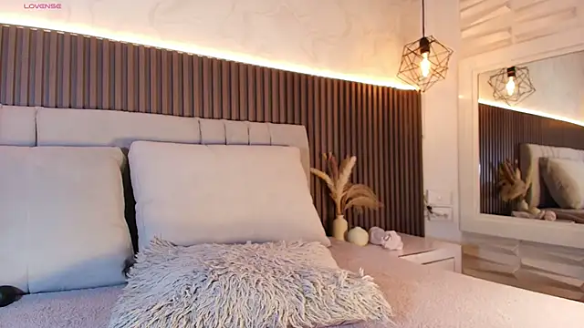 SHANONCLARK live sex cam