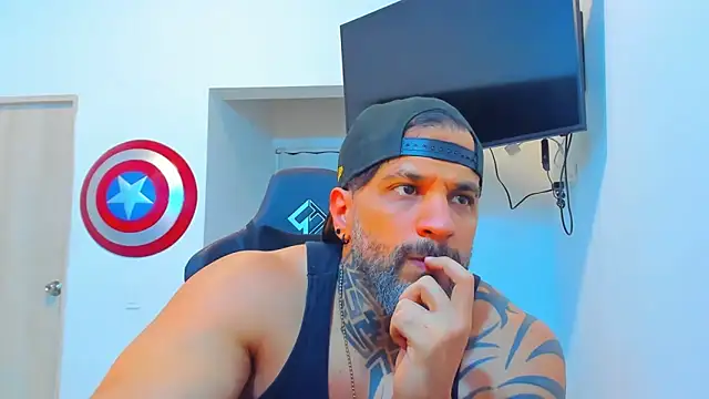 JoshRigby live sex cam