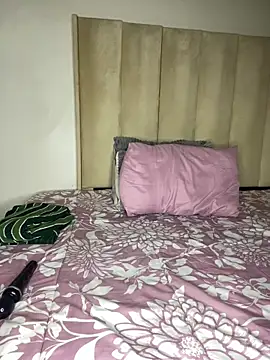 Nisha_102 live sex cam