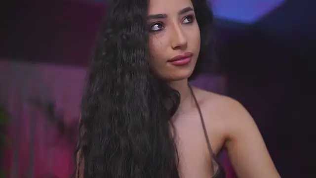 GinaValentinna's cam snapshot