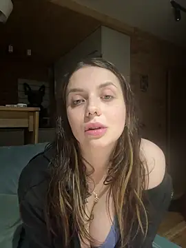 Julia_GraceOF's cam snapshot