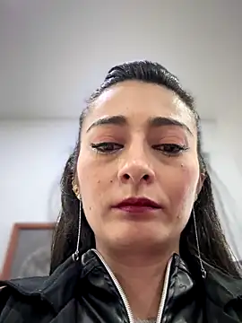 _Bella-Office1 live sex cam