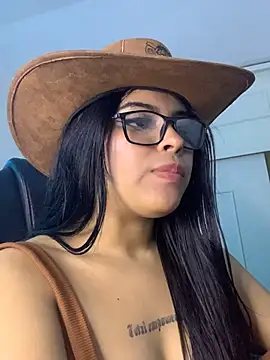 PrettyDafnne's cam snapshot