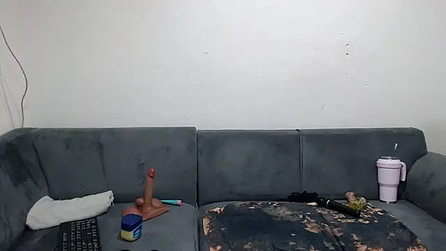 Doja_Peach live sex cam