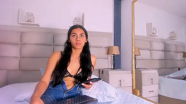 ManuelaEvans_'s cam snapshot