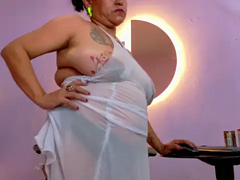 SaraParquer's cam snapshot