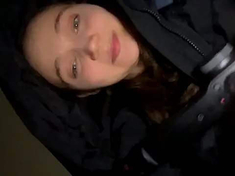 TheYourL live sex cam