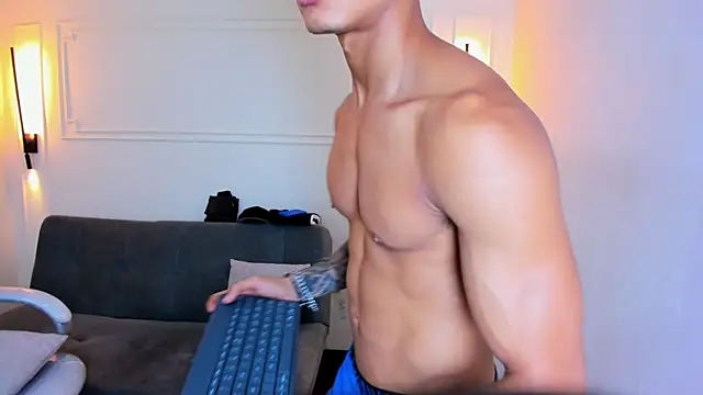 Paradise_boy_s live sex cam