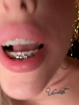 kira_mia live sex cam