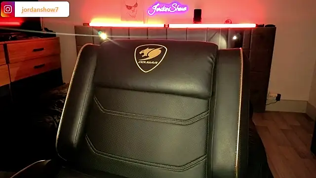 JordanShow live sex cam