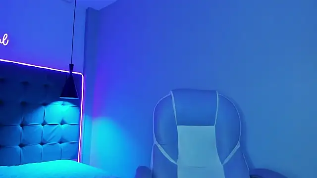 NicolasFerrer18 live sex cam