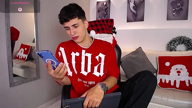 AdrianRinaldi live sex cam