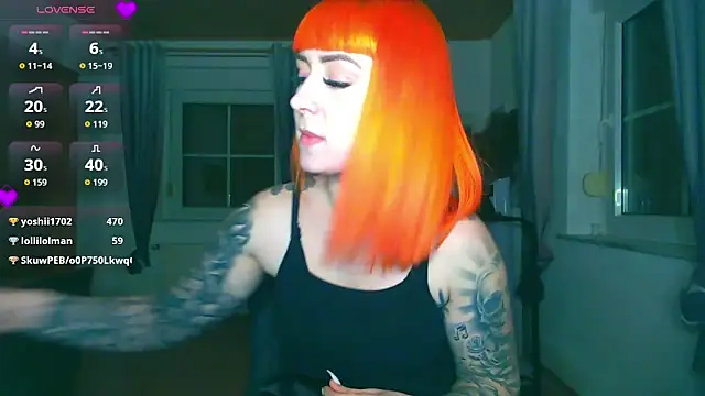 ScarletVixenLive's cam snapshot