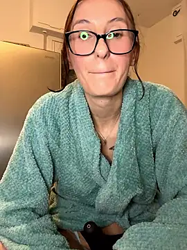 Emilia_Mausi live sex cam