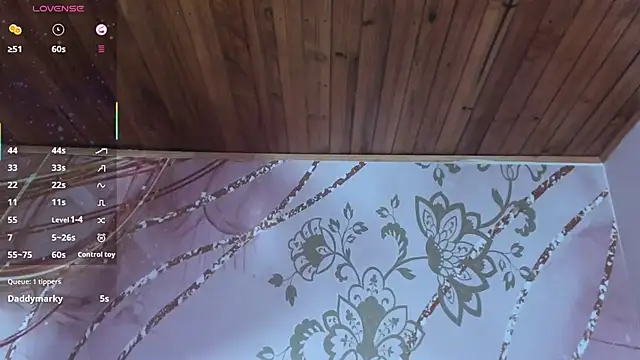 zoe_medina1's cam snapshot