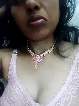 Gautami-telugu's cam snapshot