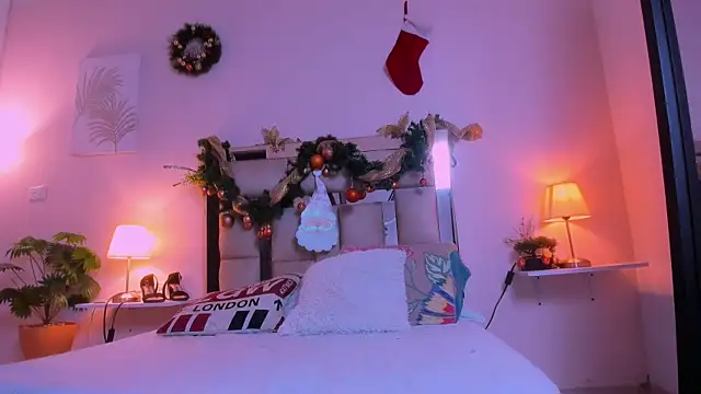 girlcaandy's cam snapshot