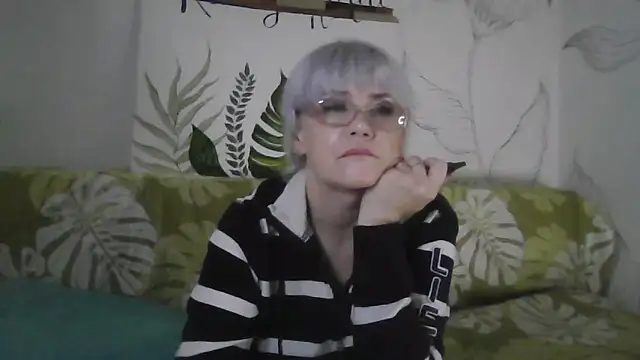 Catty_Lady's cam snapshot