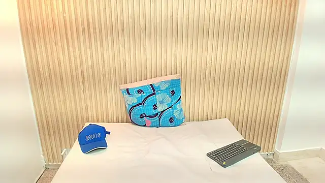 Frayhot777 live sex cam