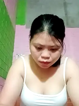 Lucky-cat68 live sex cam