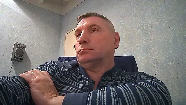 GYurmoka70 live sex cam