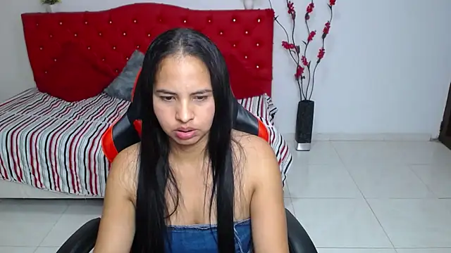 nicol_ross19's cam snapshot