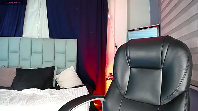 Kitty_Astral's cam snapshot