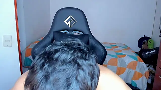 Tommy_Bred live sex cam