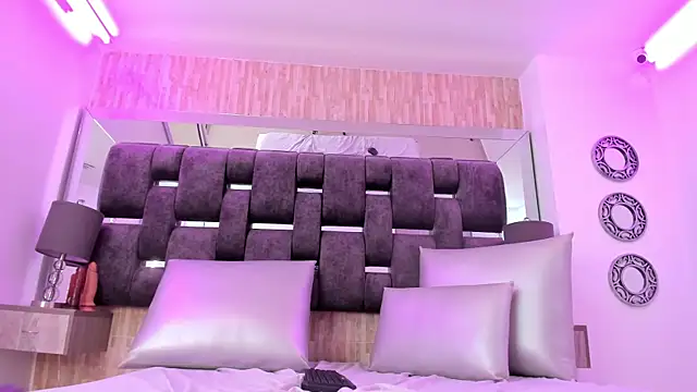 Charlotte_Myers live sex cam