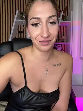 sofiah_ live sex cam