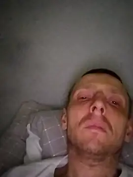 CrookedBunk3527 live sex cam