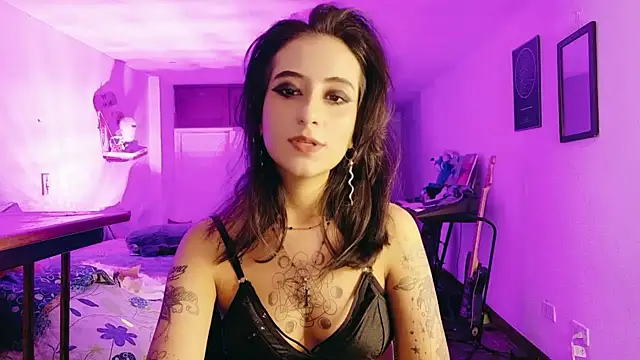 atenea_dragon__'s cam snapshot