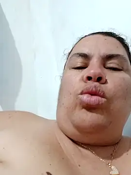 yaneth_'s cam snapshot