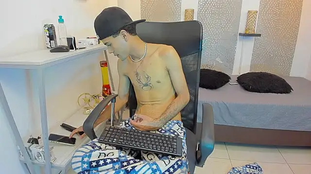 JacobBlackwell_ live sex cam
