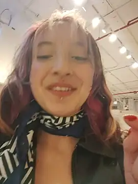 _Laary_Lily live sex cam