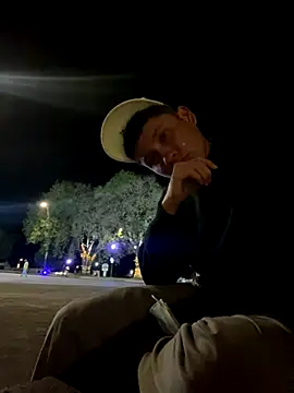 elfernh live sex cam