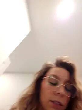 LilyOrion live sex cam