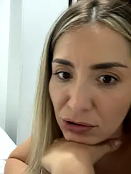 Mariana_gom live sex cam