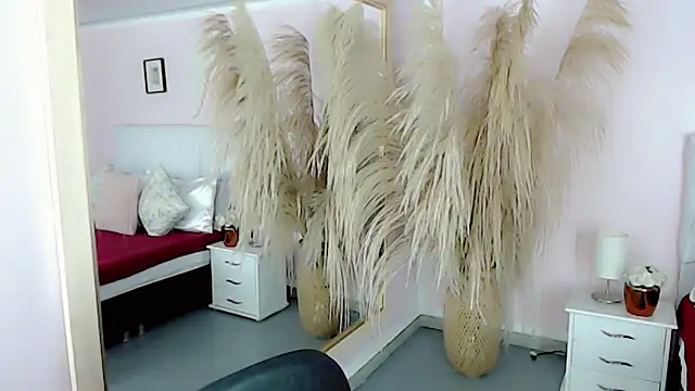 nathalialoes1 live sex cam