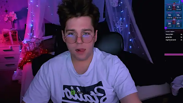 michael_strong_'s cam snapshot