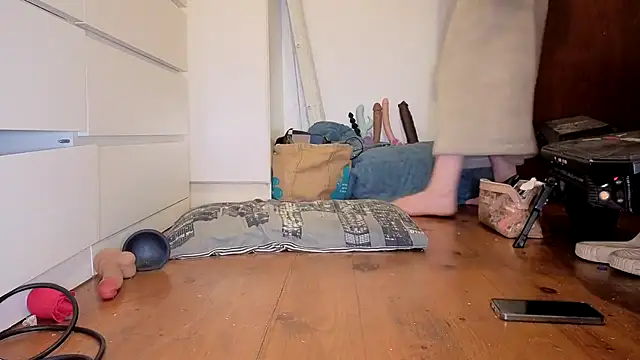 ENGLISHEMILY_69's cam snapshot