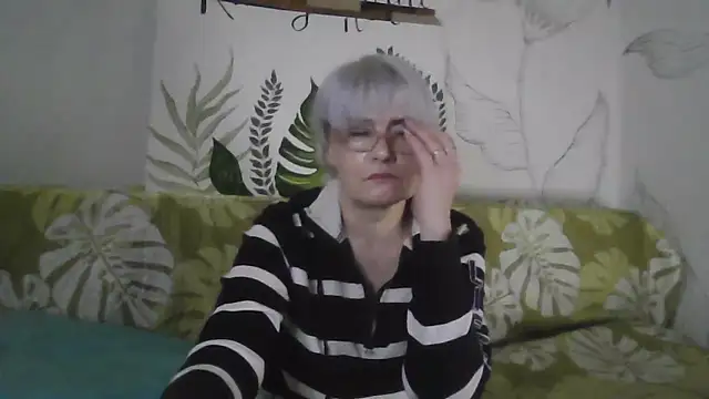 Catty_Lady's cam snapshot