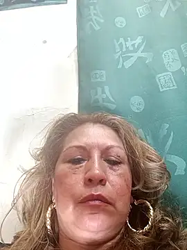 Kazsandraa's cam snapshot