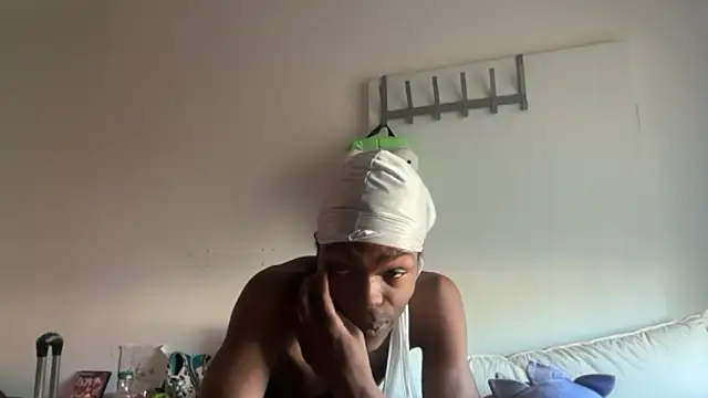 BullHorse23LIVE's cam snapshot