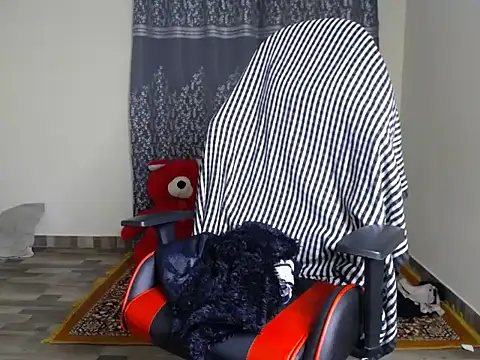 Hey_ishu's cam snapshot