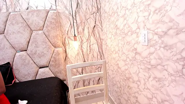 SPICY_BRIANNA's cam snapshot