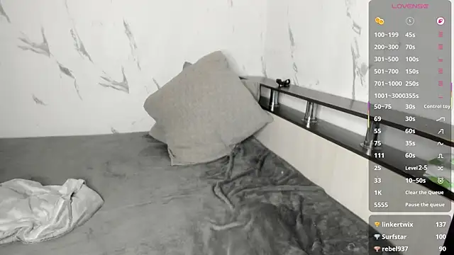 SophieRayne live sex cam