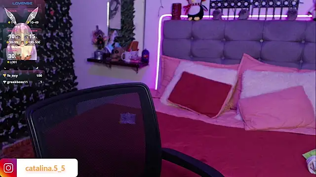 Kata_Bigboobs's cam snapshot