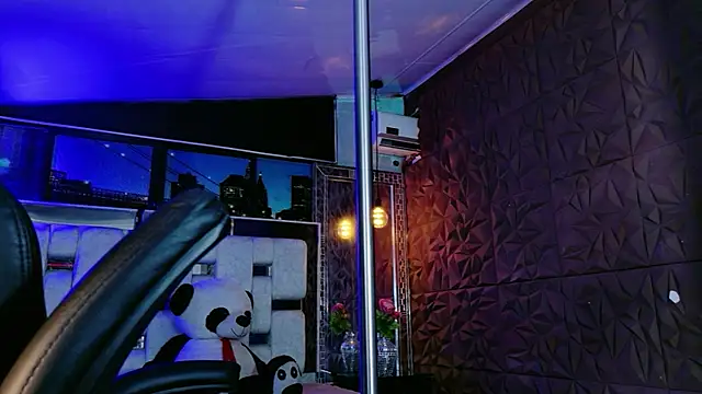 StormLuxX live sex cam